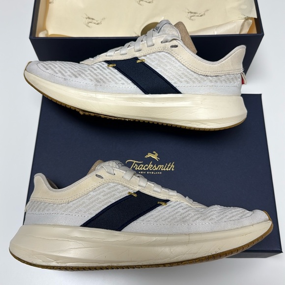 ✨ Tracksmith Eliot Runner ✨ in Ivory / Navy Unisex Men's 5.5 Women's 7 - Picture 8 of 17